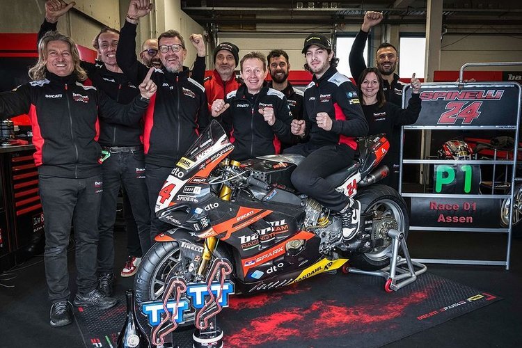 Barni Racing feierte in Assen seinen ersten Superbike-Sieg