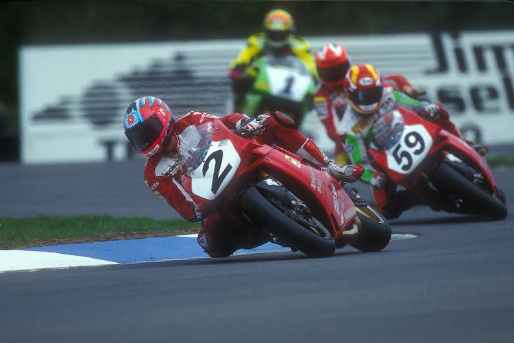 Carl Fogarty: 1994 mit einer Ducati 916 in Donington Park