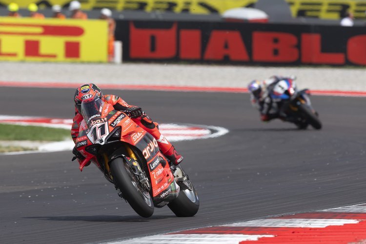 Nicolo Bulega gewann das Superpole-Race souverän