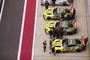 Werks-Porsche 911 RSR vor der Haupttribuene
