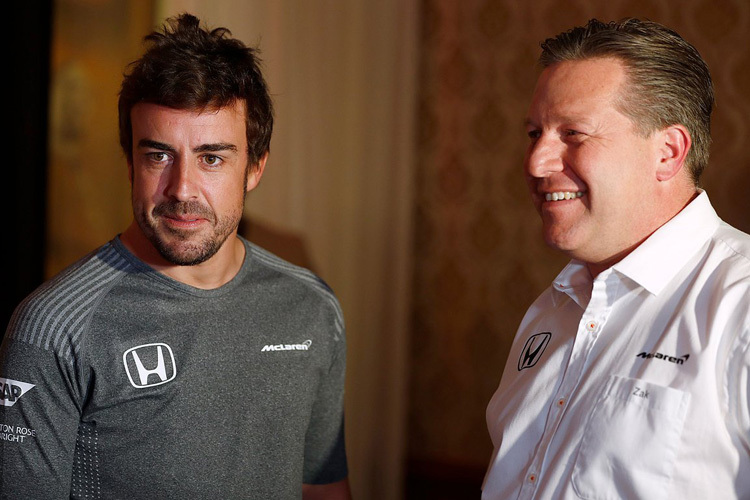 Fernando Alonso und Zak Brown heute in Bahrain