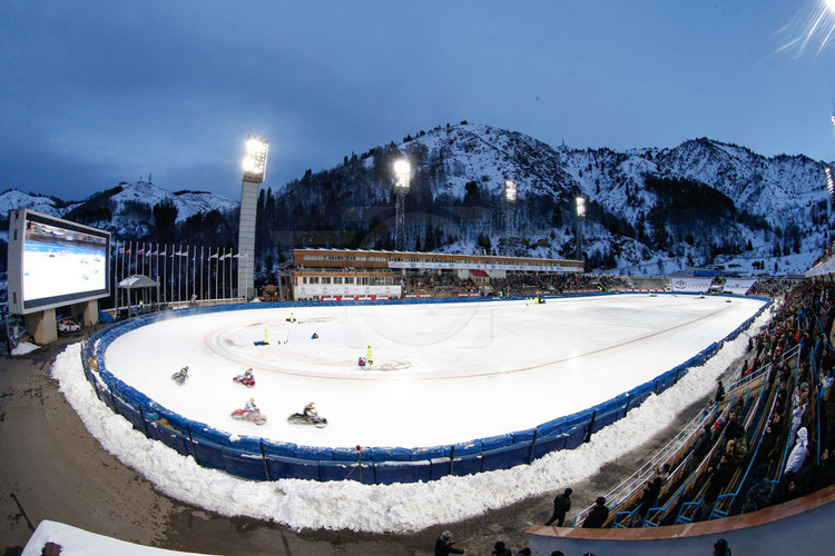 Das altehrwürdige Medeo-Stadion in Almaty/Kasachstan