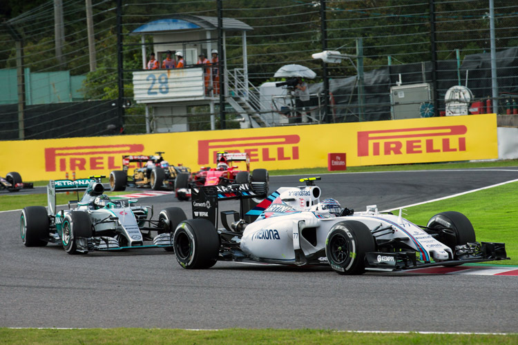 Valtteri Bottas hatte keine Chance gegen den Silberpfeil im Rücken