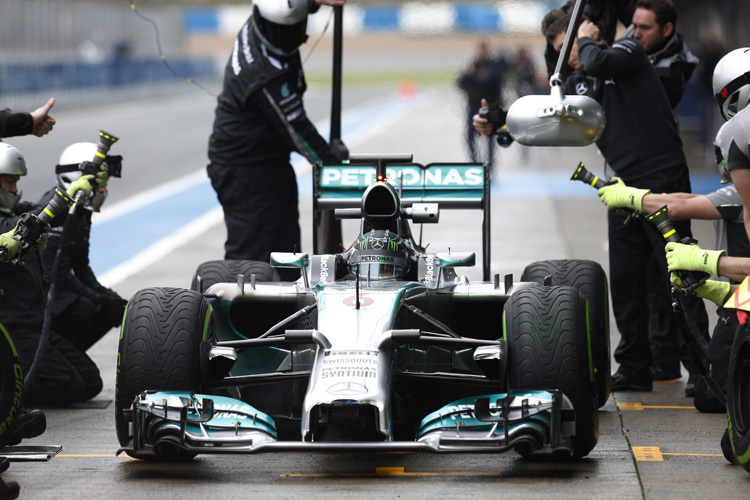 Boxenstopp bei Mercedes: Nico konnte heute 91 Runden fahren