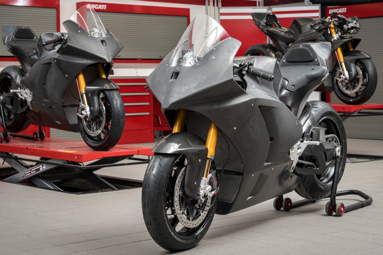 In Borgo Panigale entstehen gerade die neuen MotoE-Bikes