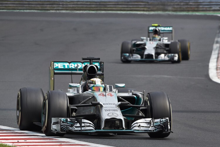 Ein enges Duell: Lewis Hamilton gegen Nico Rosberg
