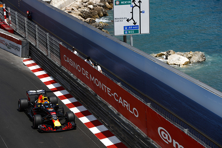 Daniel Ricciardo auf dem Weg zur Pole-Position