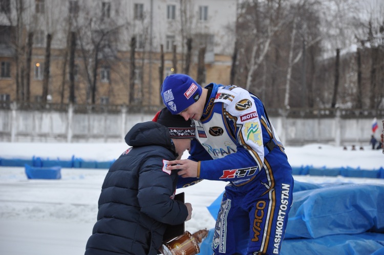 Die russische Eisspeedway-Meisterschaft