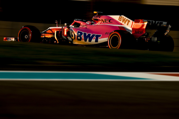 Im vergangenen Jahr waren die F1-Autos aus Silverstone noch pink-weiss lackiert