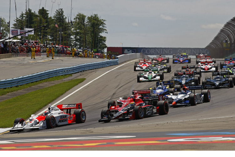 Der Start in Watkins Glen: Briscoe noch vor Wilson