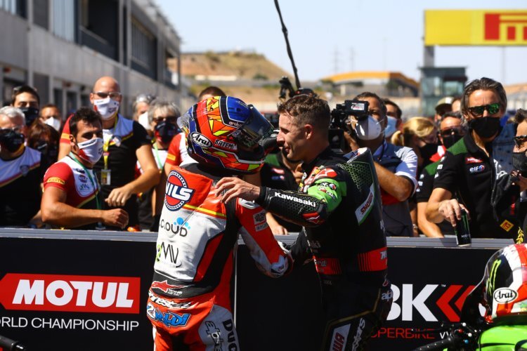 Jonathan Rea gratuliert Michael Rinaldi