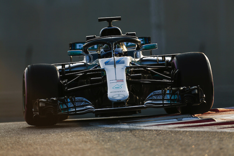 Valtteri Bottas wird auch am zweiten Abu Dhabi-Testtag im Silberpfeil Gas geben