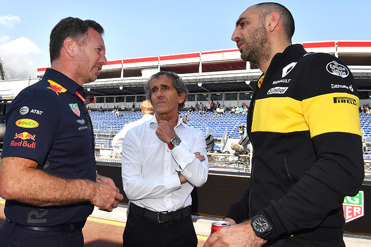 Christian Horner (Red Bull Racing) mit Renault-Berater Alain Prost und Renault-Teamchef Cyril Abiteboul