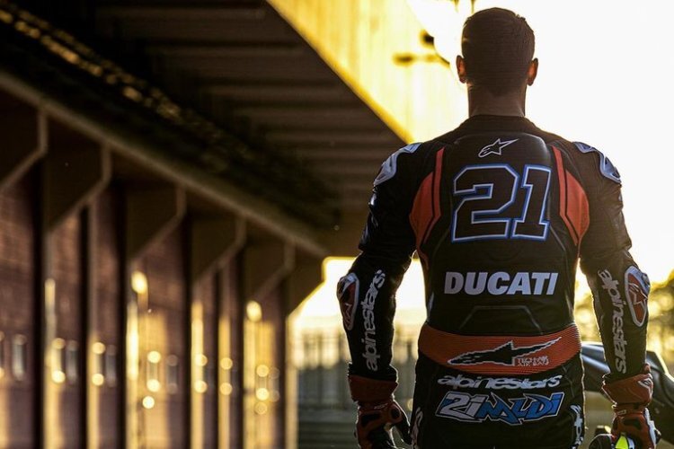 Michael Rinaldi wird mit einer Ducati Panigale V4S trainieren