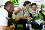 Cristian Gabarrini (HRC), Crewchief Diego Gubellini und Scott Redding
