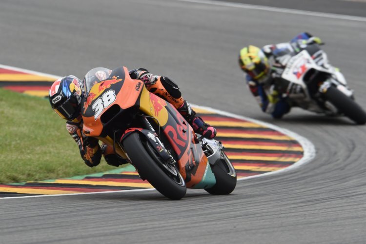 KTM-Pilot Bradley Smith: Platz 14 in Sachsen