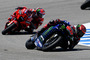 Fabio Quartararo (20) in Nöten: Gleich schnappt ihn Bagnaia (63)