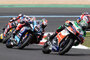 Johnny Rea (65) kämpfte mit Alex Lowes (22) um Platz 3