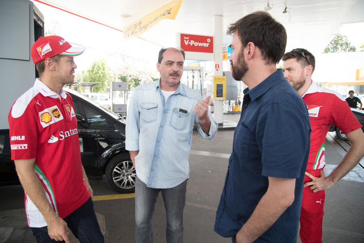 Die brasilianischen Autofahrer freuten sich über Vettels Überraschungsauftritt