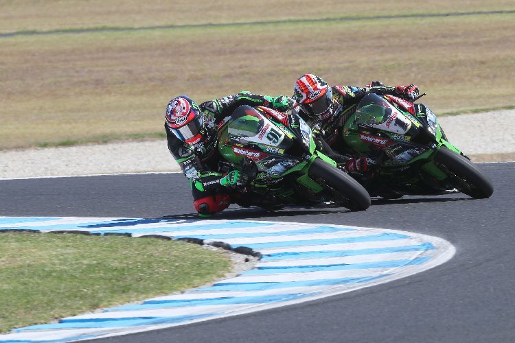 Zwischen Leon Haslam und Jonathan Rea ging es auf Phillip Island mehrfach sehr eng zu