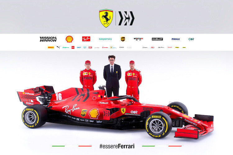 Der 2020er Ferrari mit Mattia Binotto sowie Sebastian Vettel und Charles Leclerc