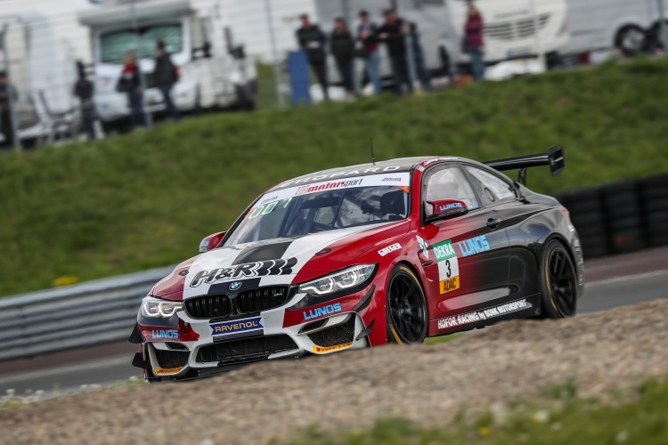 Der BMW M4 GT4 von Hofor Racing by Bonk Motorsport fährt am Wochenende auf der Nordschleife