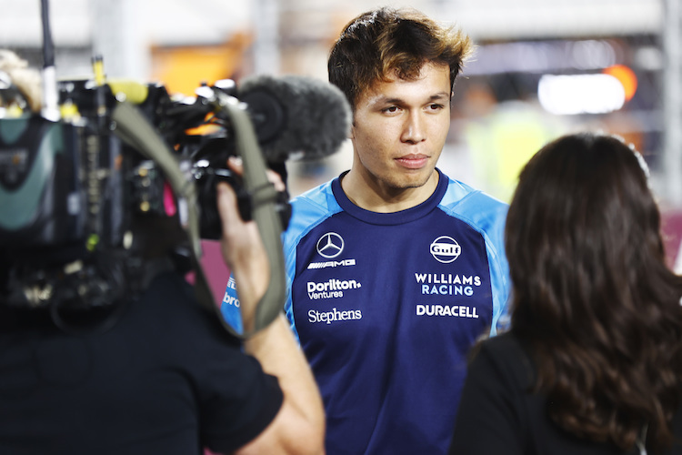Alex Albon war einer der Formel-1-Piloten, die nach dem Hitze-GP in Katar Mühe bekundeten