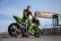 Die Kawasaki ZX-10RR wird für die Superbike-WM 2024 vorbereitet