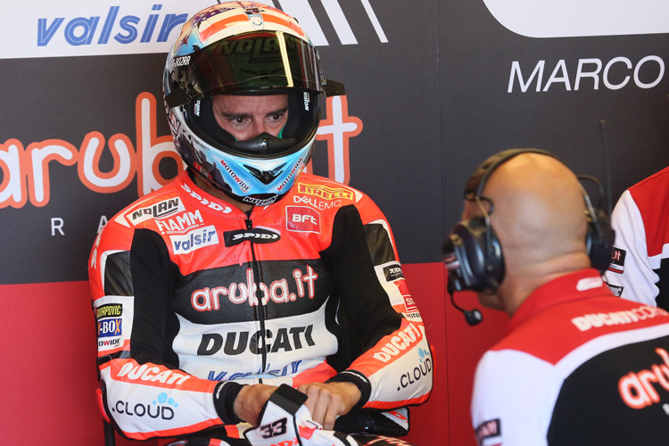 Marco Melandri saß mehr in der Box, als auf dem Motorrad