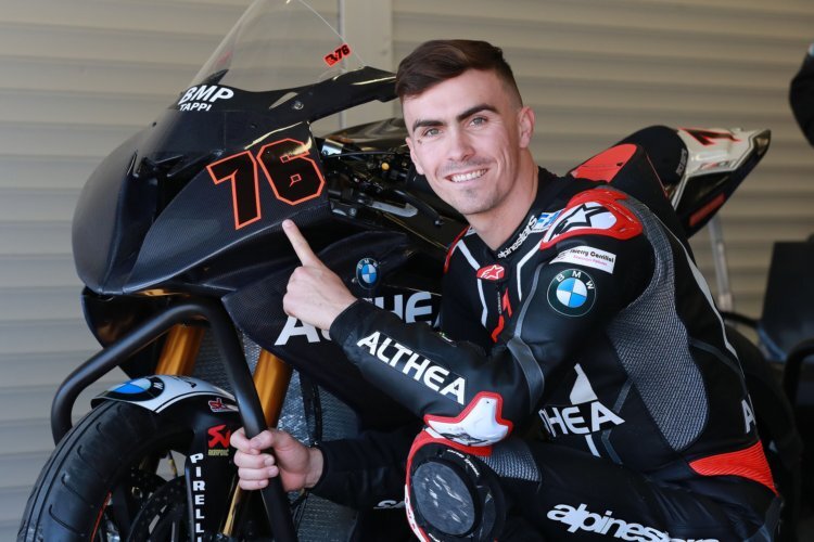 Loris Baz trieb die BMW S1000RR zu ordentlichen Rundenzeiten