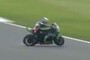 In Donington Park wurde Jonathan Rea von seiner Kawasaki katapultiert