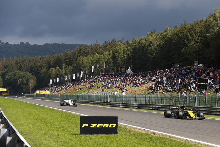 Nico Hülkenberg vor Marcus Ericsson