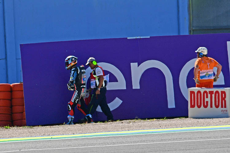 Marcel Schrötter nach dem Crash im FP4