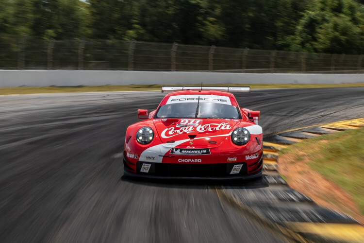 Der Porsche 911 RSR in den Farben des Getränke-Herstellers Coca-Cola