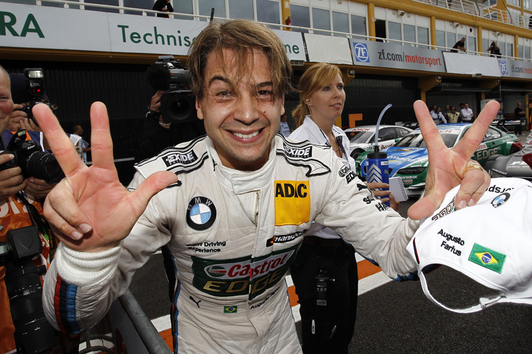 Augusto Farfus hat allen Grund zu jubeln.