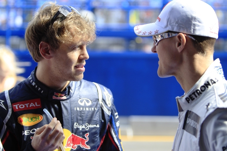Sebastian Vettel und Michael Schumacher im Gespräch