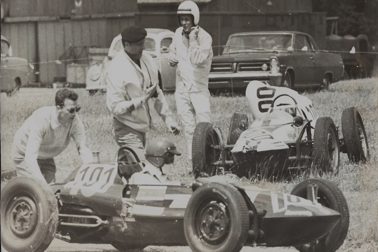Großer Knall: Kollision mit Dr. Marko, beide Autos krumm in der Botanik