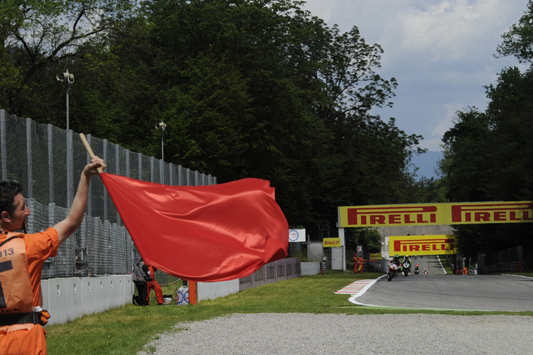 Wieder einmal bekommt Monza die rote Flagge