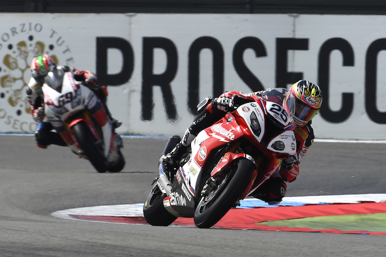 Josh Brookes führte das zweite Rennen in Assen an