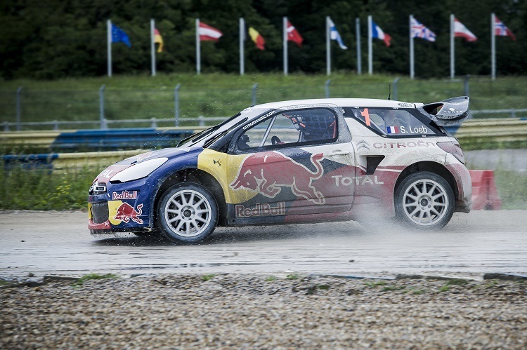 Sébastien Loeb 2012 im Citroèn DS3 WRC im Red Bull-Design