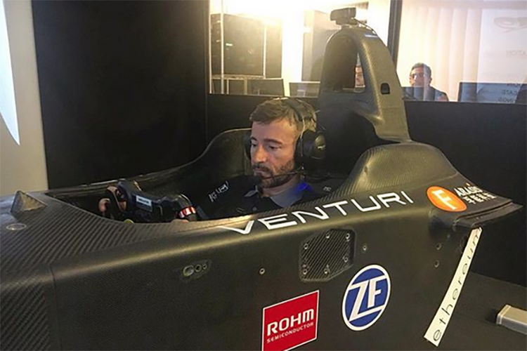 Max Biaggi im Formel-E-Renner