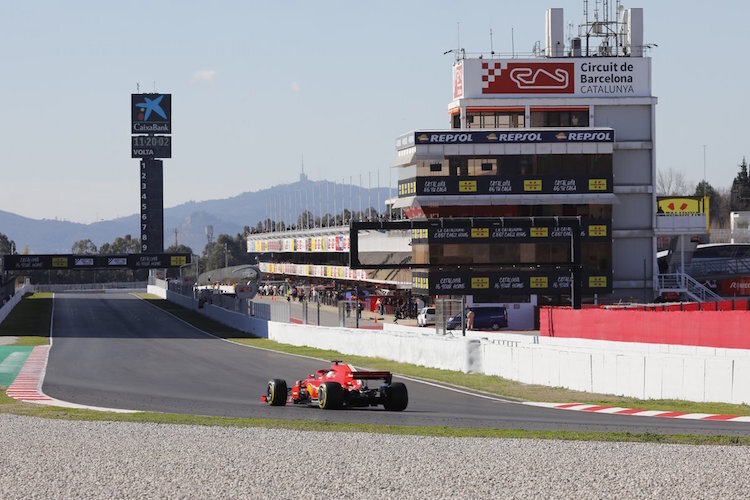 Testfahrten auf dem Circuit de Barcelona-Catalunya