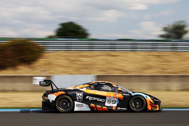 Marvin Kirchhöfer mit einer überlegenen Pole-Position