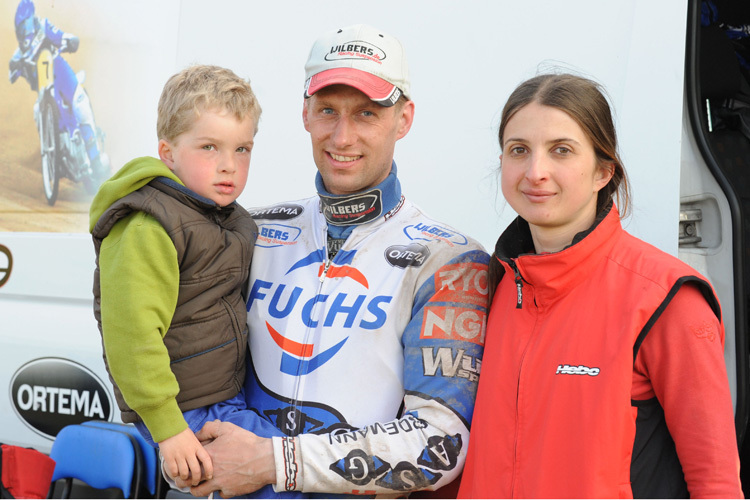 Jörg Tebbe mit Frau Tanja und Sohn Louis.