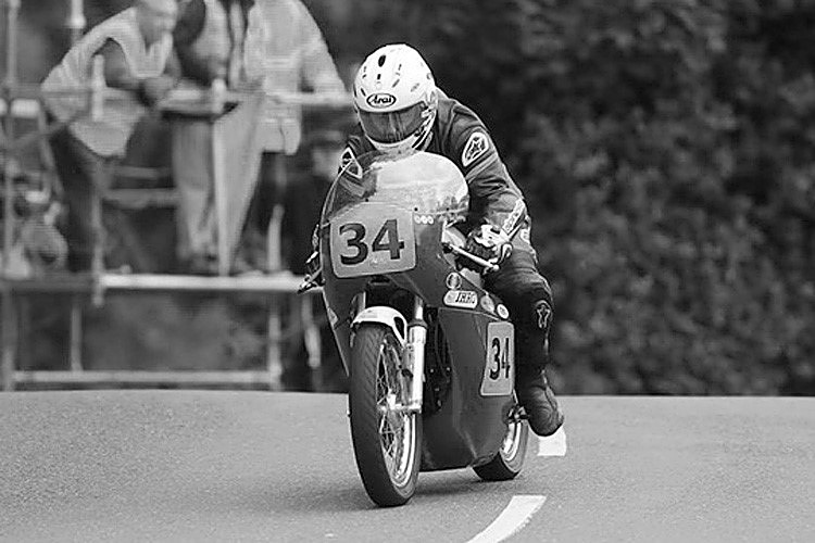 Alan «Bud» Jackson auf seiner Norton Manx