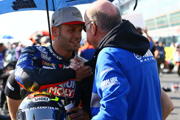 Sandro Cortese (li.) mit Yamaha-Rennchef Eric de Seynes