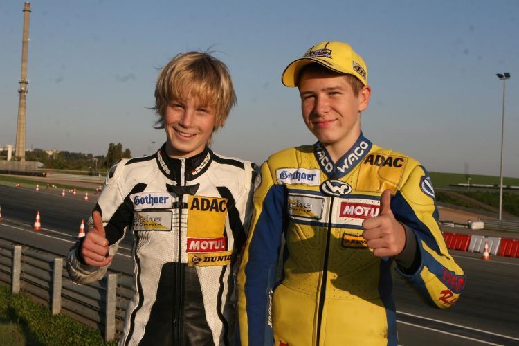 Die neuen Mini-Bike-Meister Lukas Wimmer (links) und Joè Schack.