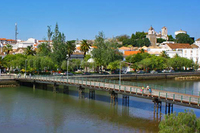 Ein Blick auf das schmucke Örtchen Tavira