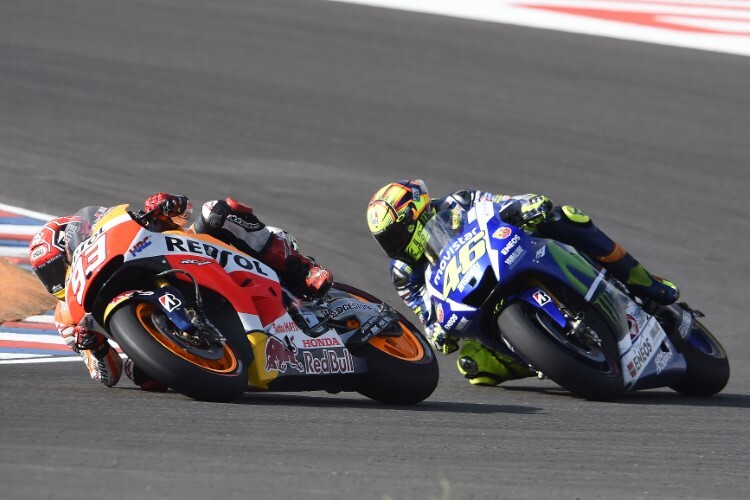 Marc Márquez vor Valentino Rossi