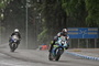 Patrick Hoff (24) - hier vor Nico Müller - liegt in der IRRC Superbike an der zweiten Stelle